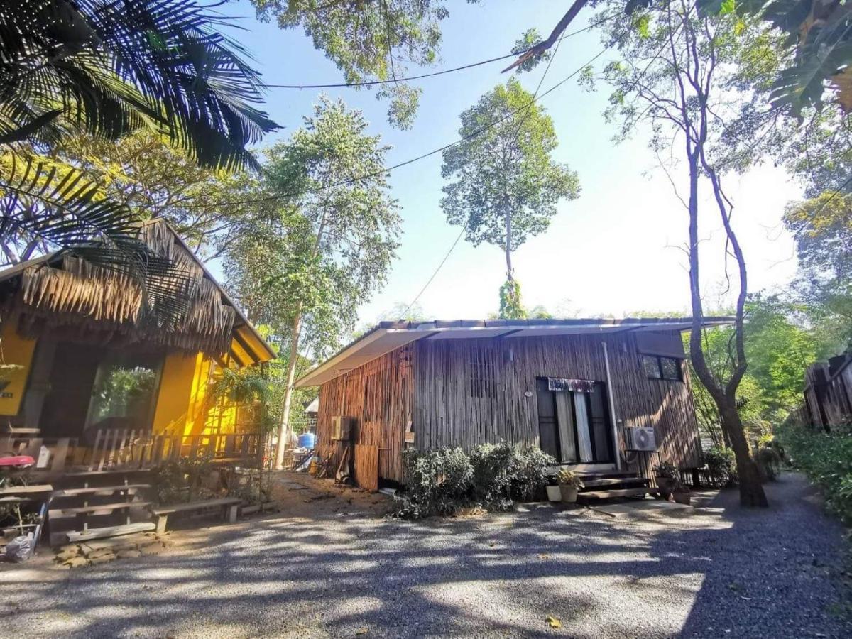Brookhouse At Khaoyai Villa Ban Khanong Phra Klang Екстериор снимка